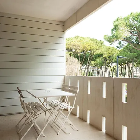 Bay Watch Apartment By The Sea
